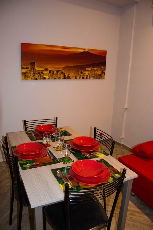 Apartamento Maretna Giardini-Naxos Exterior foto
