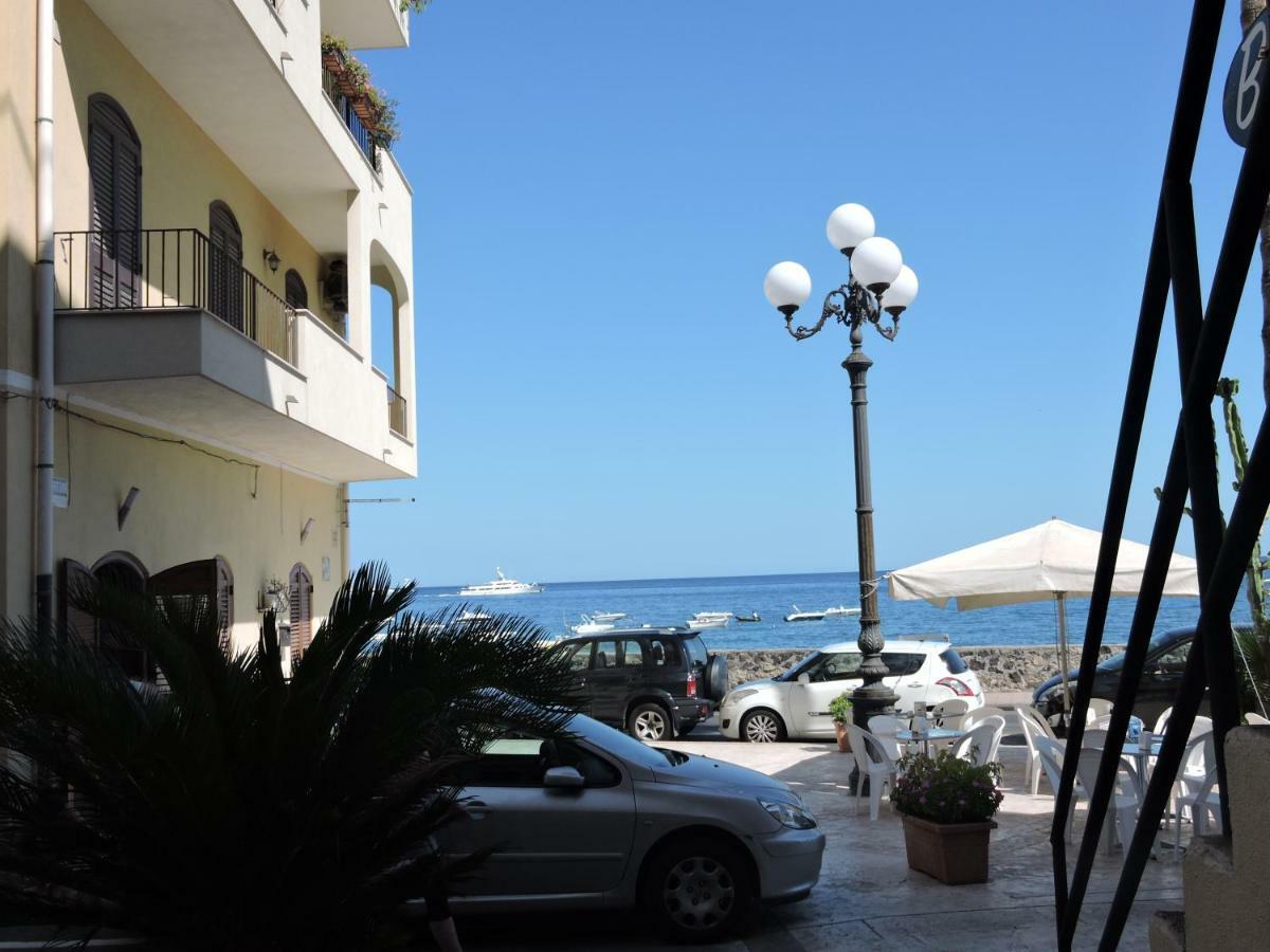 Apartamento Maretna Giardini-Naxos Exterior foto